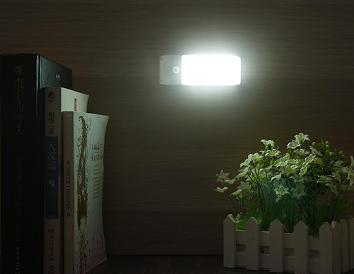 PIR LED Lamp