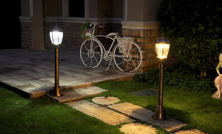 LED solar lawn light