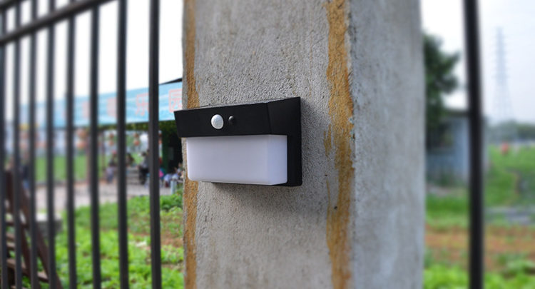 solar powered LED wall light