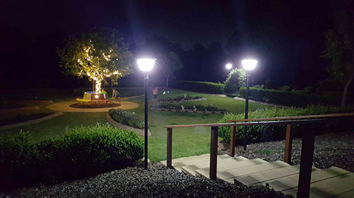 solar garden lighting system